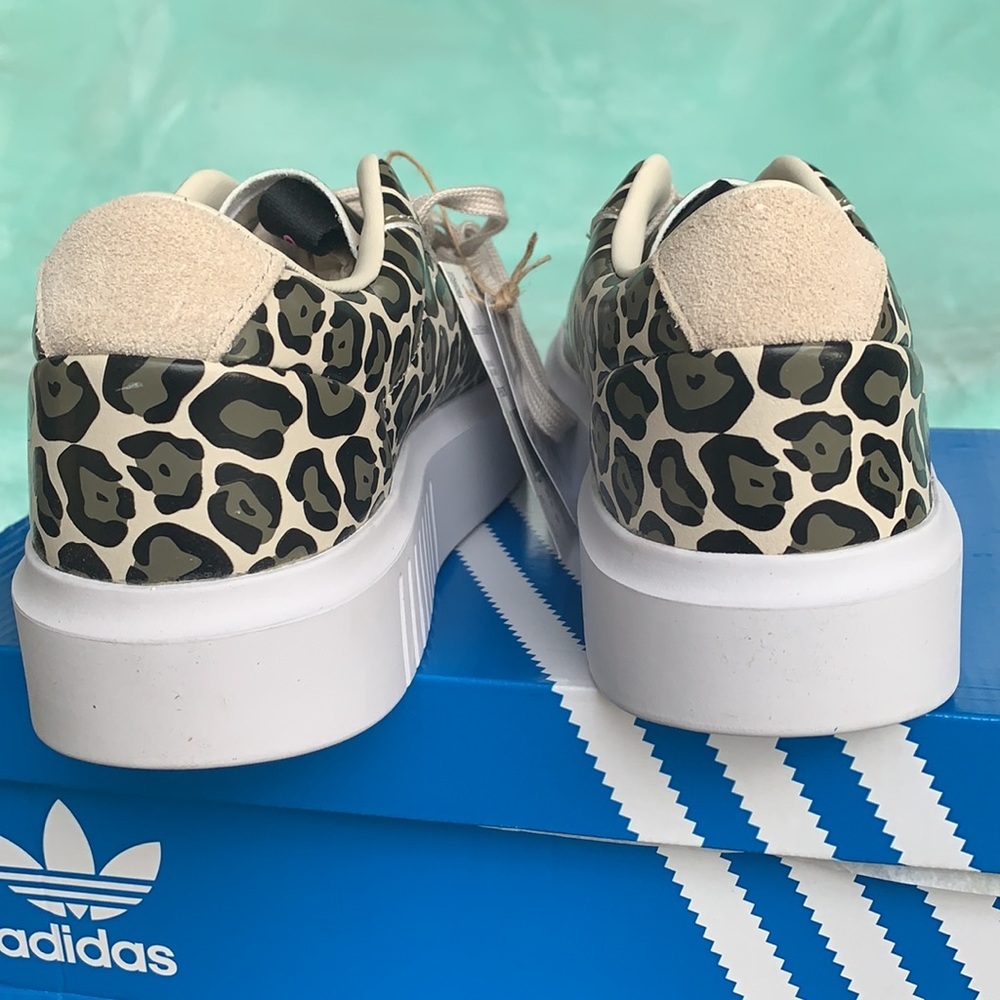 ADIDAS SLEEK SUPER WMNS - Picture 15 of 16
